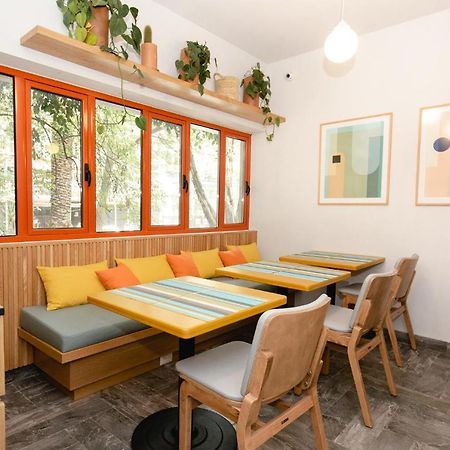 Beautiful New, Modern Condo In La Condesa! メキシコシティ エクステリア 写真